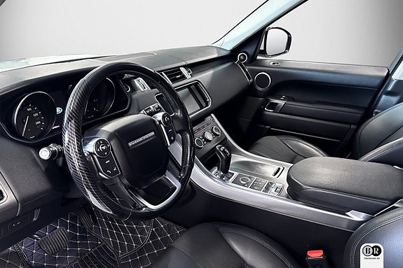 Land Rover Range Rover Sport 7 of 17