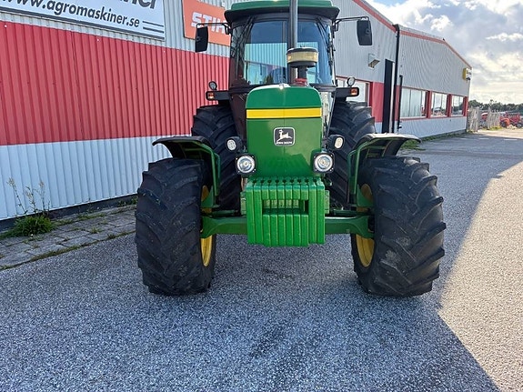 John Deere 3140 SG 2 3 of 10