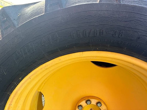 John Deere 3140 SG 2 6 of 10
