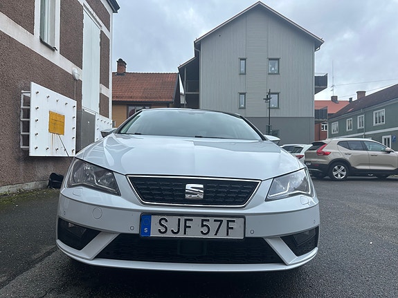Seat Leon 9 of 10
