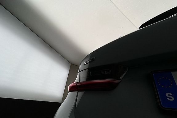 BMW 330e 23 of 23