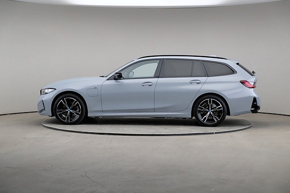 BMW 330e 4 of 23