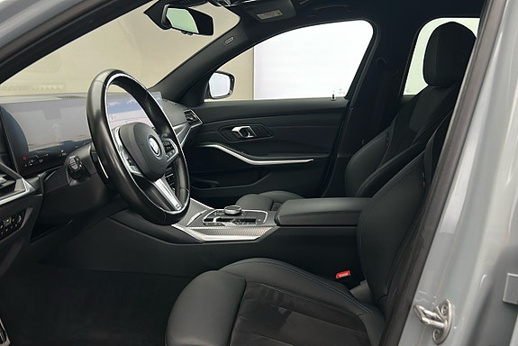BMW 330e 10 of 23