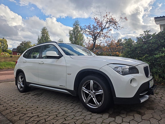 BMW X1 2 of 6