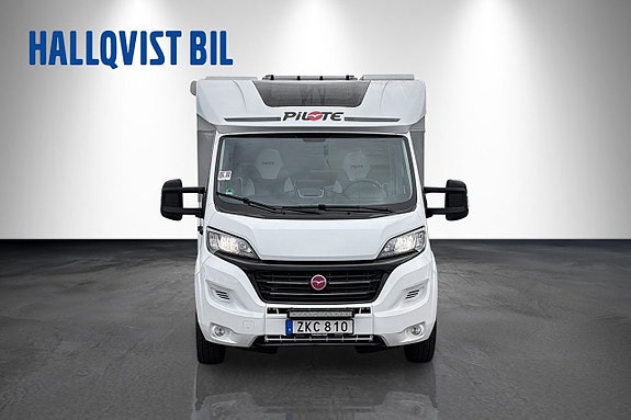 Pilote P 740 Sensation Quennbed Alde Solcell Litium AC bodel 4400kg totalvikt 3 of 21