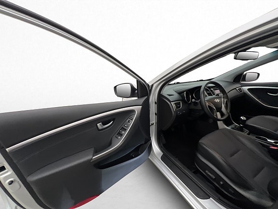 Hyundai i30 8 of 24