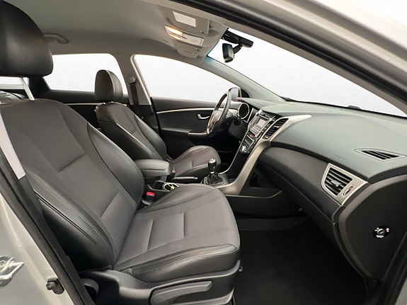 Hyundai i30 11 of 24