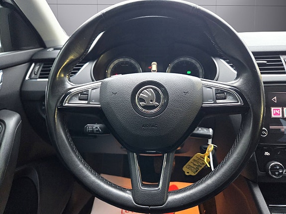 Skoda Octavia 15 of 22