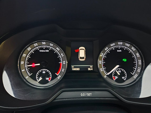 Skoda Octavia 16 of 22