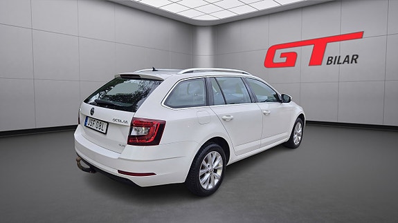 Skoda Octavia 8 of 22