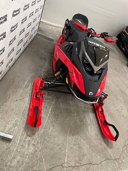 Lynx Rave RE 3500 600R E-Tec -24    118mil 7 of 10