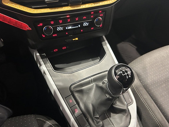 Seat Arona 20 of 20