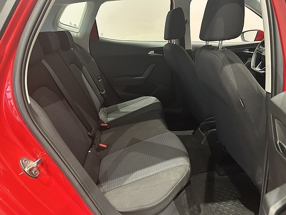 Seat Arona 11 of 20