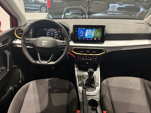 Seat Arona 12 of 20