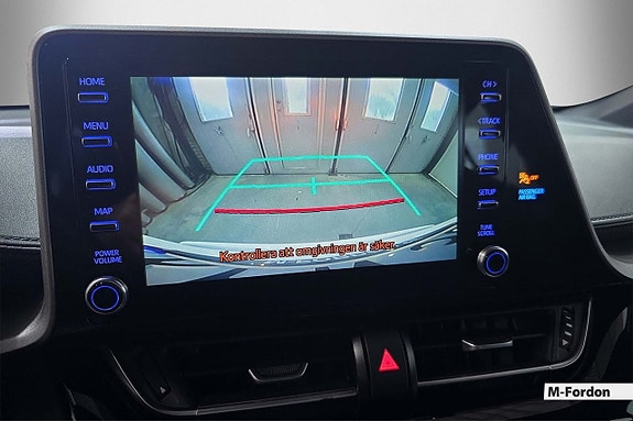 Toyota C-HR 15 of 16