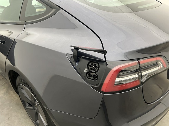 Tesla Model 3 30 of 30