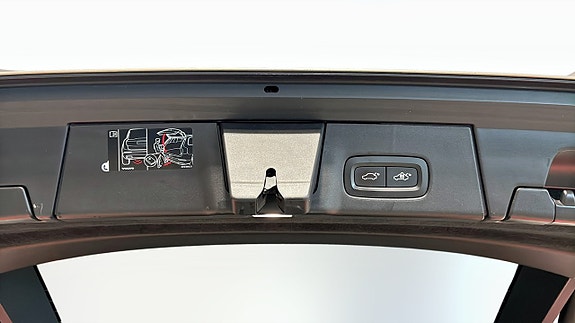 Volvo V90 Cross Country 11 of 26