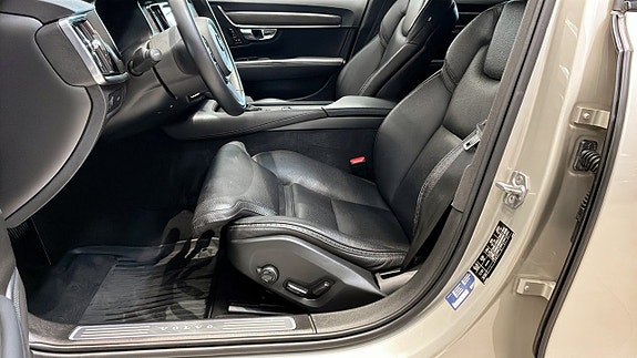 Volvo V90 Cross Country 15 of 26