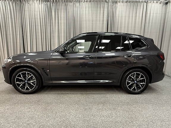 BMW X3 2 of 22
