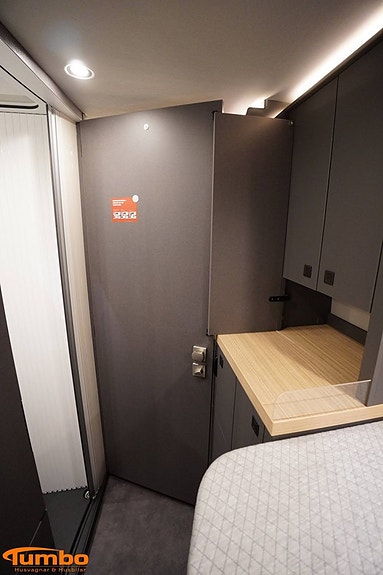 Malibu 640 LE RB GT Skyview - first class two room, Dieselpanna, 4000kg 8 of 20
