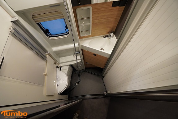 Malibu 640 LE RB GT Skyview - first class two room, Dieselpanna, 4000kg 10 of 20