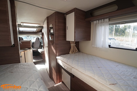 Knaus 700 MEG 11 of 19