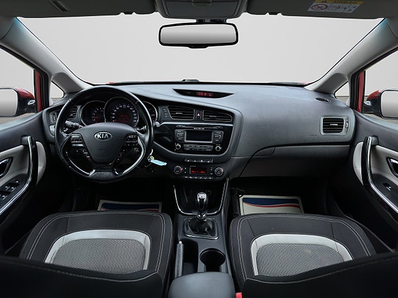 Kia Ceed 14 of 26