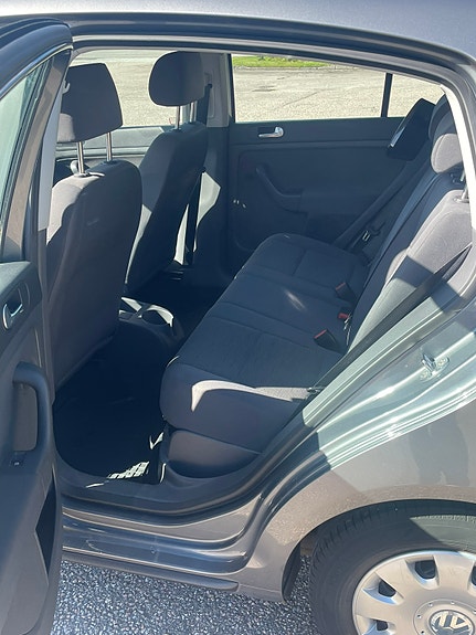 Volkswagen Golf Plus 8 of 9