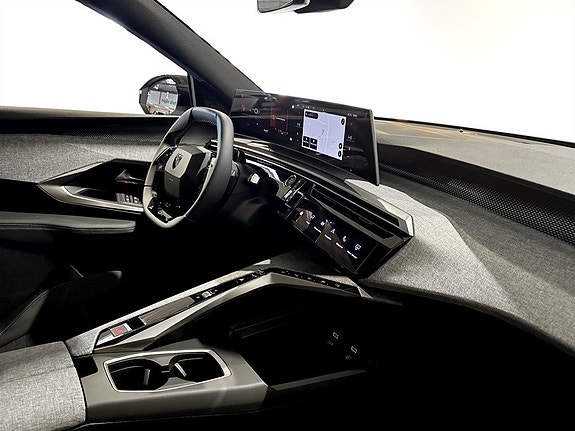 Peugeot 5008 11 of 14