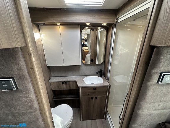 Kabe Travel Master Royal X 880 LT 18 of 21