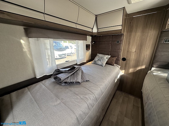 Kabe Travel Master Royal X 880 LT 16 of 21