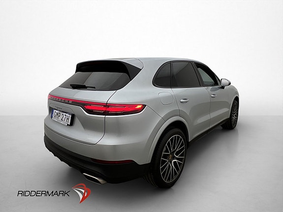 Porsche Cayenne 8 of 30