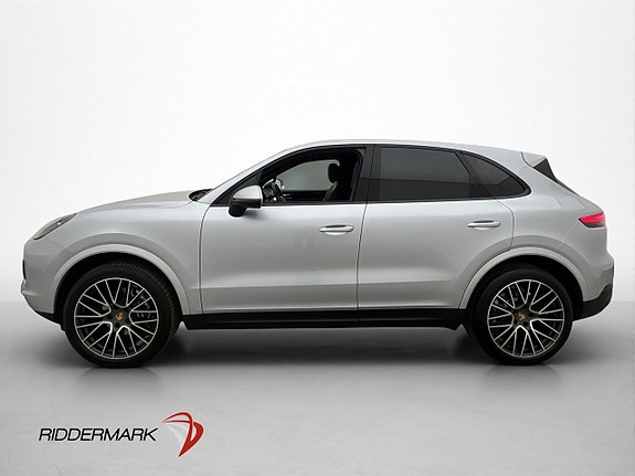 Porsche Cayenne 4 of 30