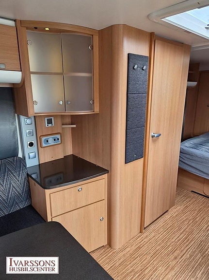 Adria Adora 563 PU / Queensbed / Alde / Förtält / Markis 7 of 17