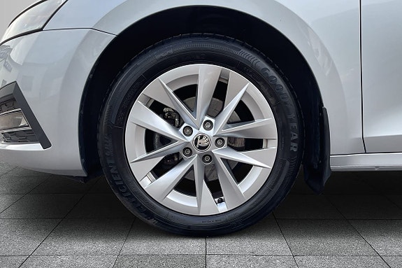 Skoda Octavia 8 of 15