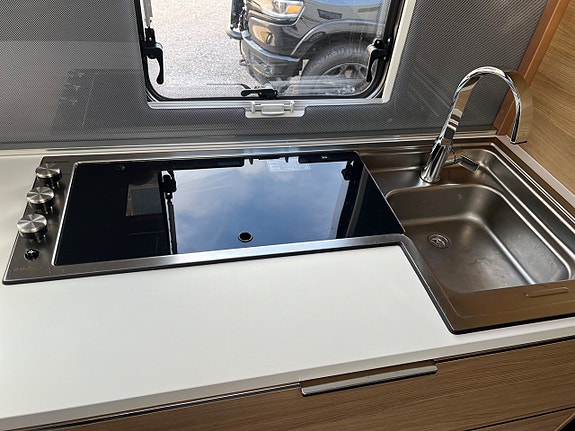 Adria Adora 573 PT barnkammare 5 of 16