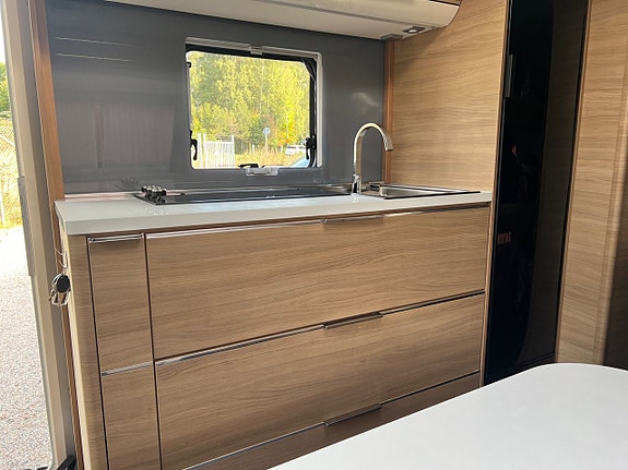 Adria Adora 573 PT barnkammare 6 of 16