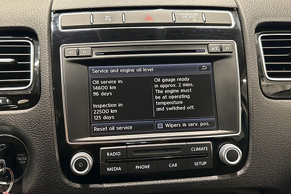 Volkswagen Touareg 14 of 23