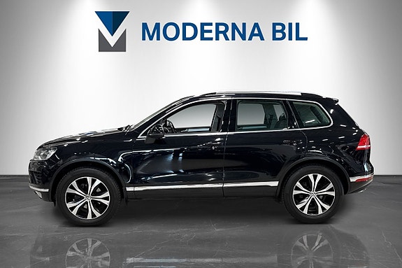 Volkswagen Touareg 3 of 23
