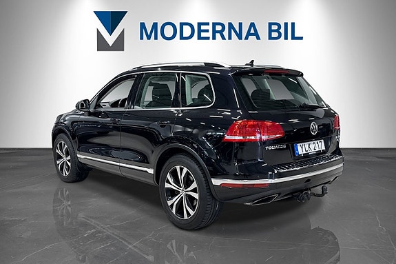 Volkswagen Touareg 4 of 23