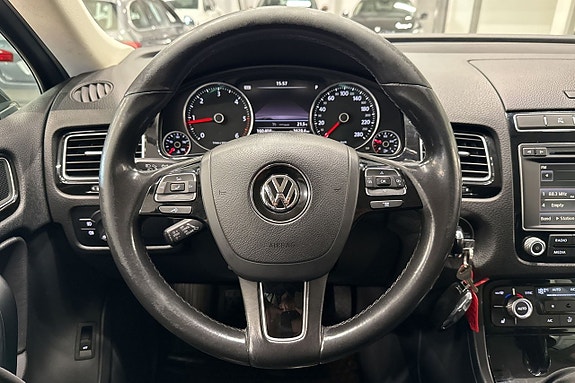 Volkswagen Touareg 10 of 23
