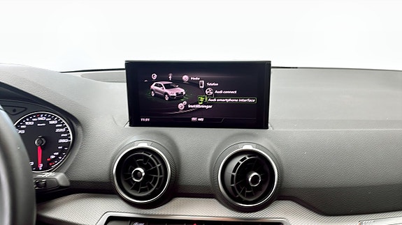 Audi Q2 9 of 12