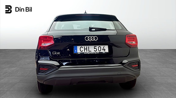 Audi Q2 5 of 12