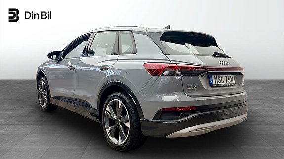 Audi Q4 e-tron 3 of 12