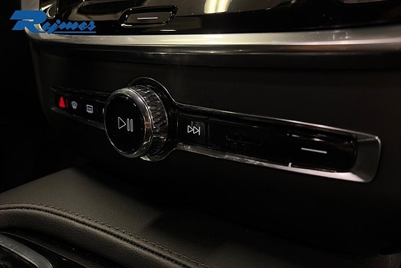 Volvo V60 12 of 17