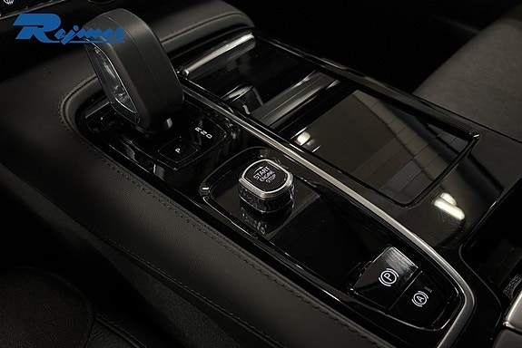Volvo V90 12 of 16