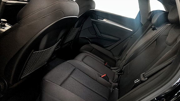 Audi Q5 12 of 18