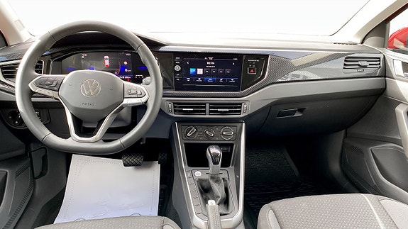 Volkswagen Polo 10 of 12