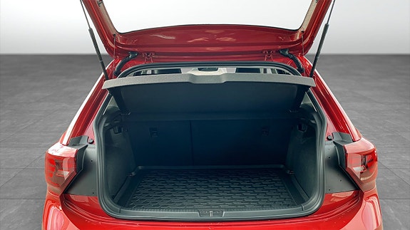 Volkswagen Polo 12 of 12