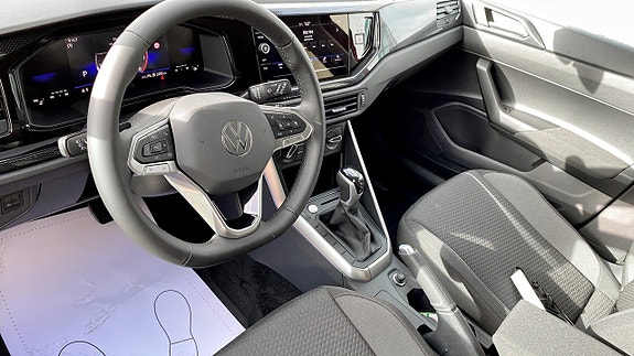 Volkswagen Polo 7 of 12